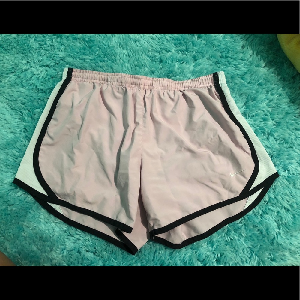 GIRL’S DRI-FIT NIKE SHORTS SIZE MEDIUM